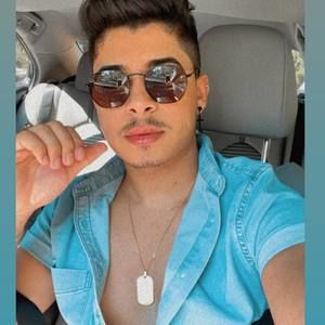 Meet your Posher, Jonh